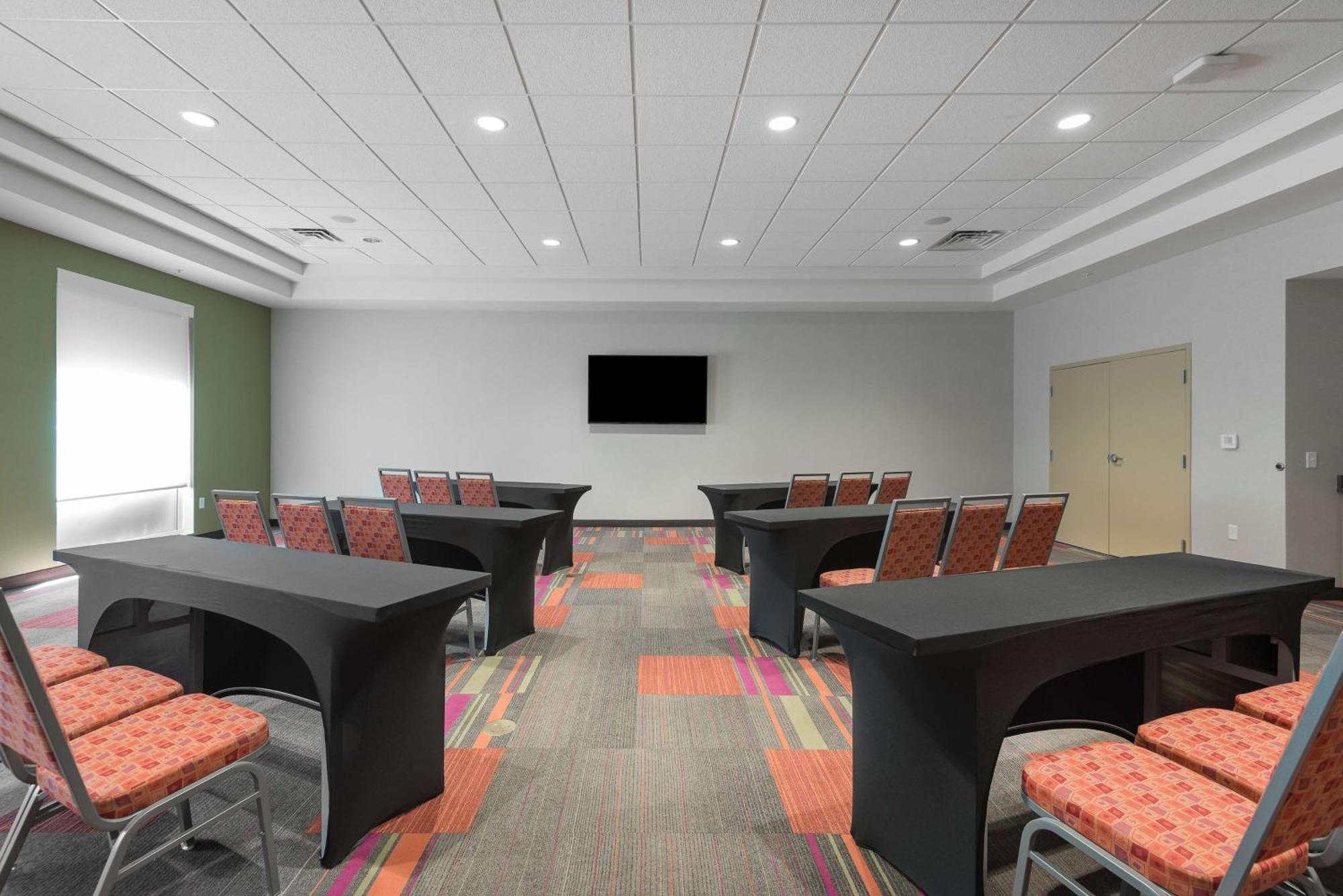 Home2 Suites By Hilton Ft. Lauderdale Airport-Cruise Port Dania Beach