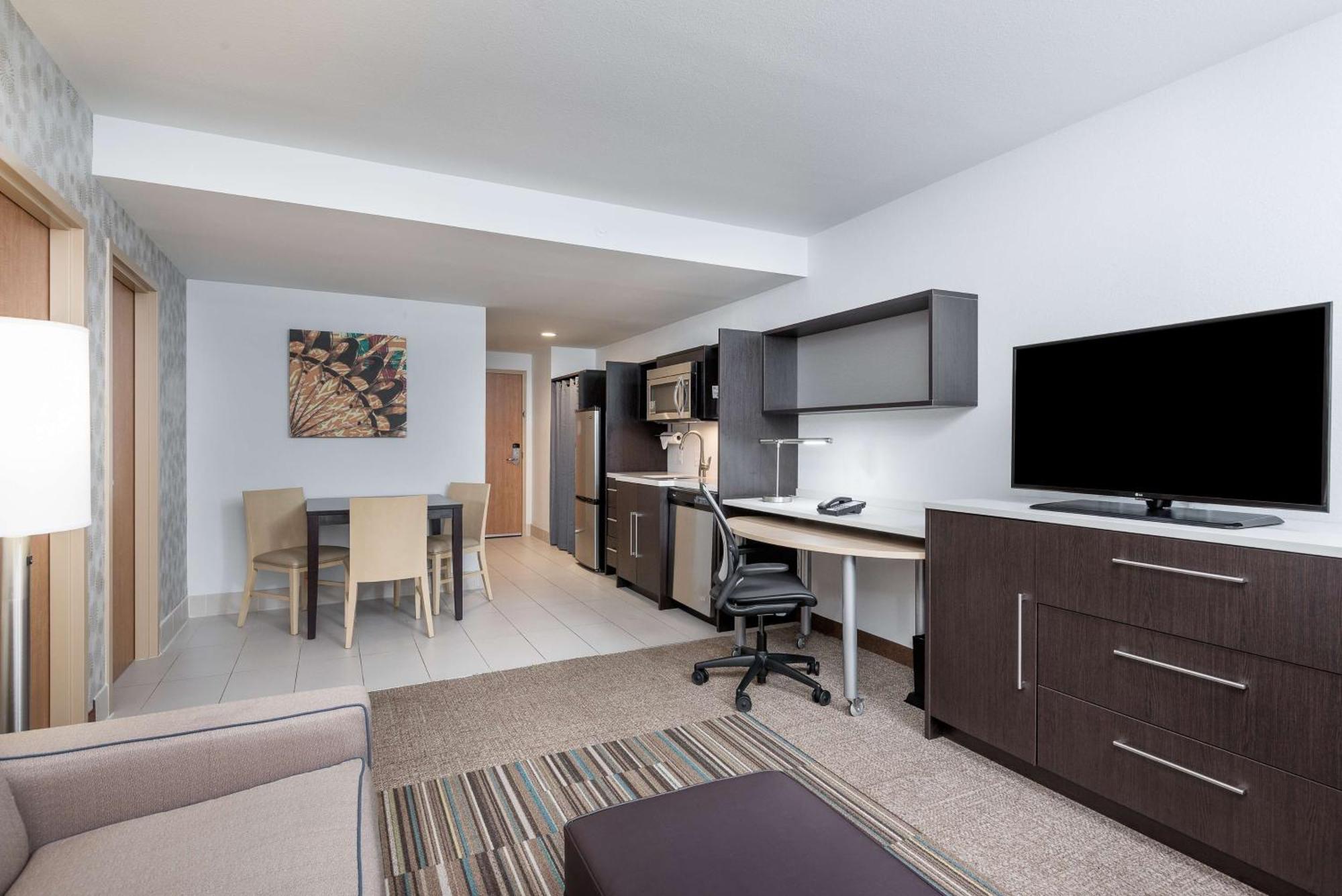Home2 Suites By Hilton Ft. Lauderdale Airport-Cruise Port 3* Dania Beach